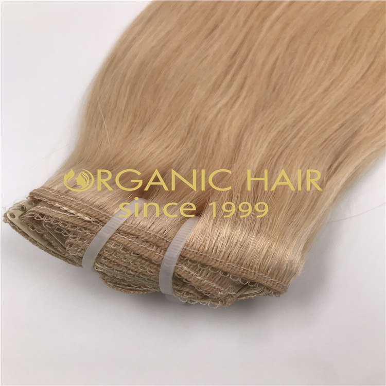 Blonde clip in hair extensions H267