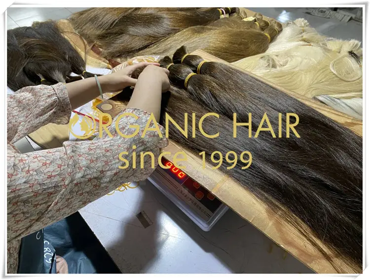 Our manufacturer production process guarantees the quality of hair extensions CD113